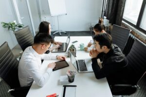 боюсь говорить на английском на совещании
